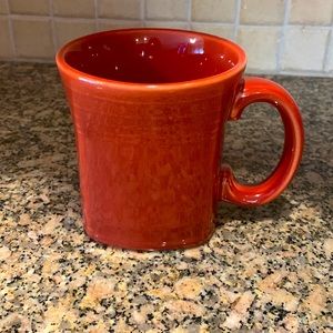 Homer Laughlin -Fiestaware coffee mug – Square bottom.